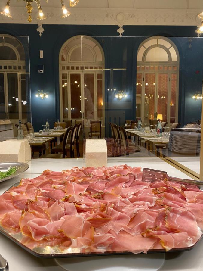 Grand Hotel Regina Salsomaggiore Салсомаджоре Терме Екстериор снимка