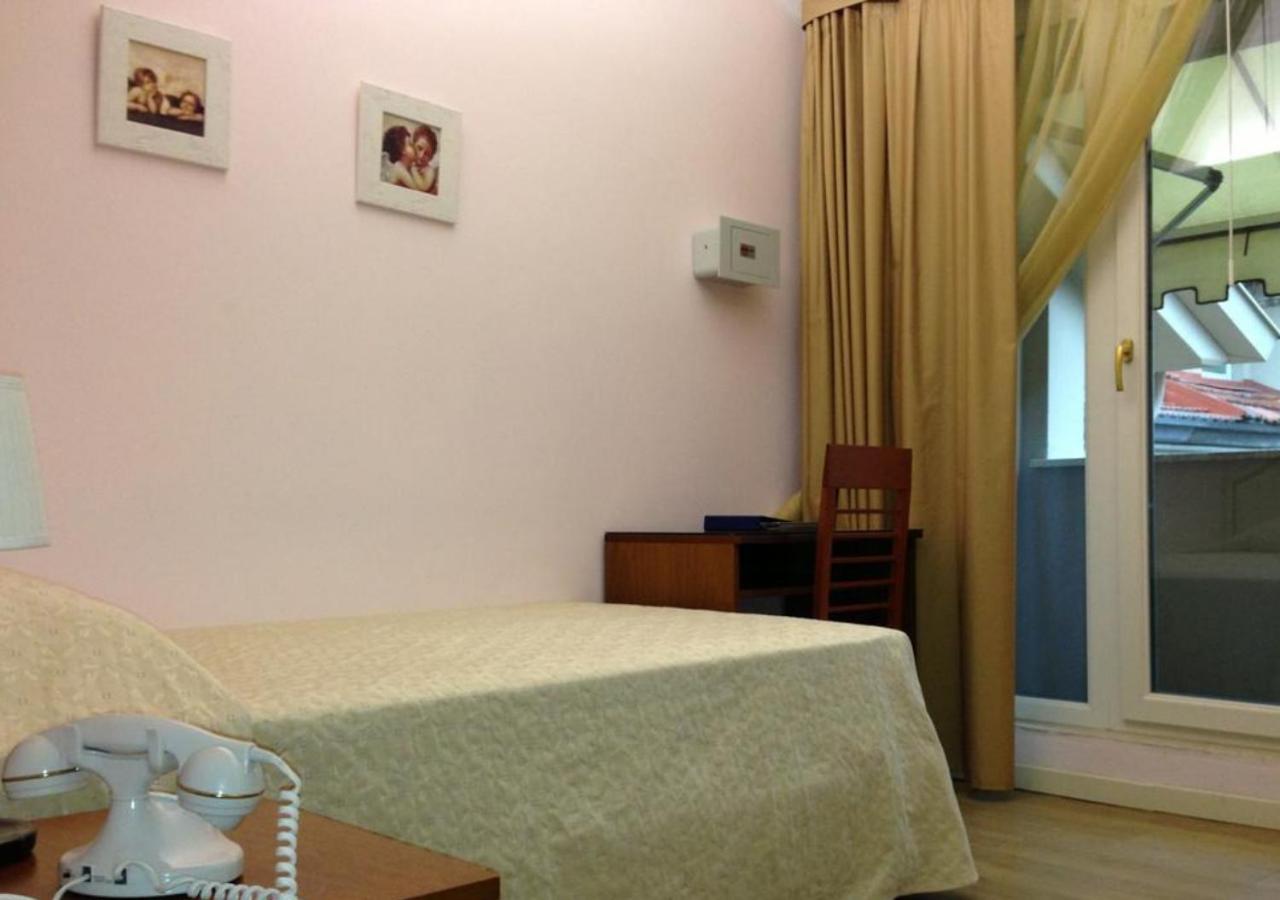 Grand Hotel Regina Salsomaggiore Салсомаджоре Терме Стая снимка